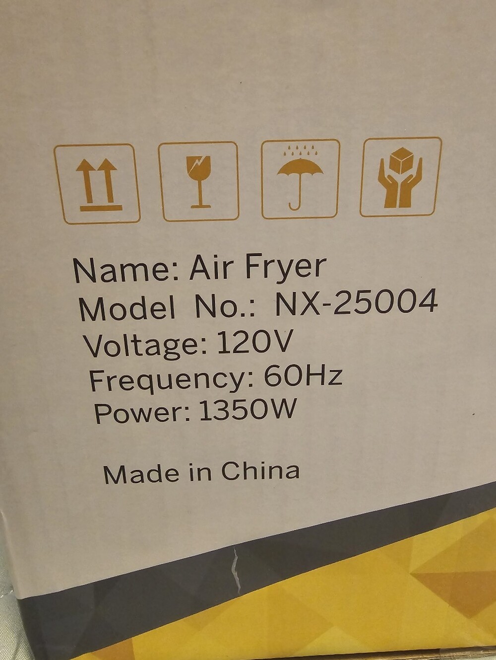 New 5 liter capacity air fryer/LED DISPLAY (120V /1350 POWER) - Picture 2 of 4